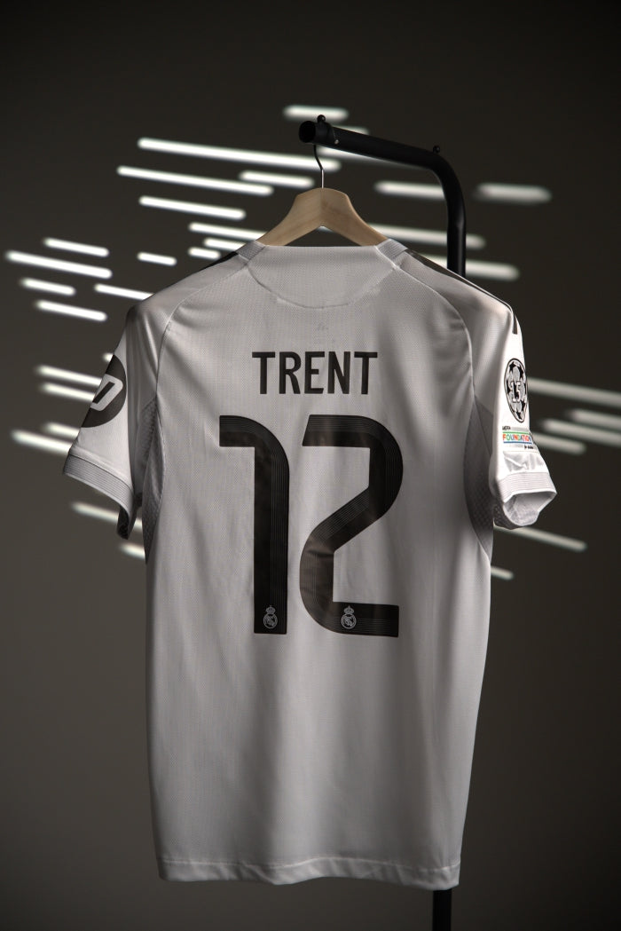 Real madrid 25/26 - home player version (trent)