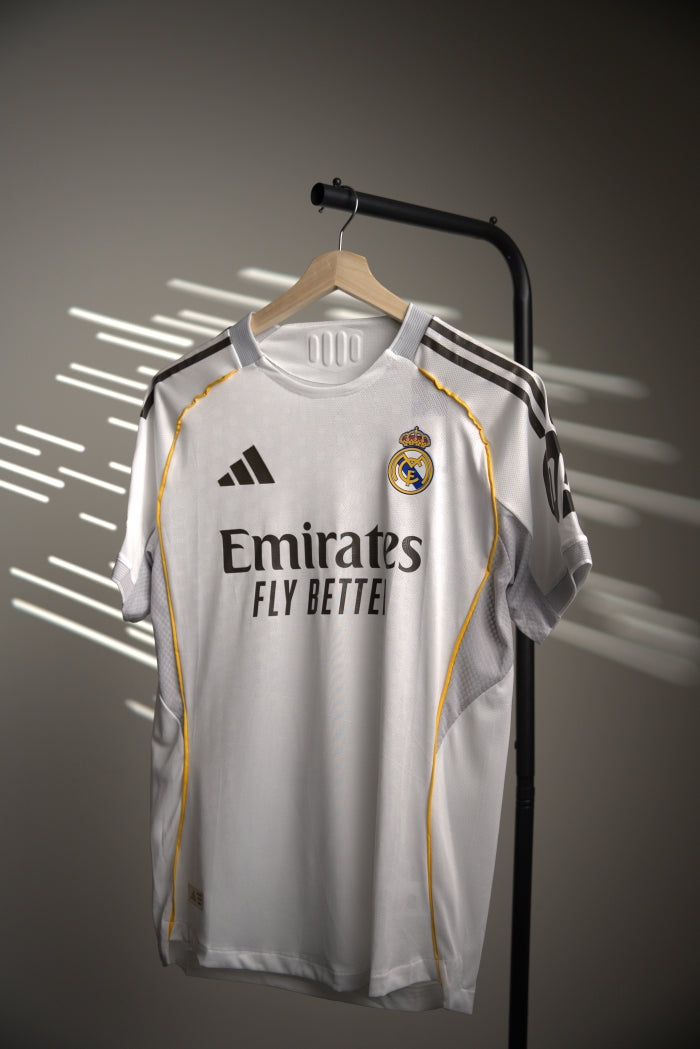 Real madrid 25/26 - home player version (bellingham)
