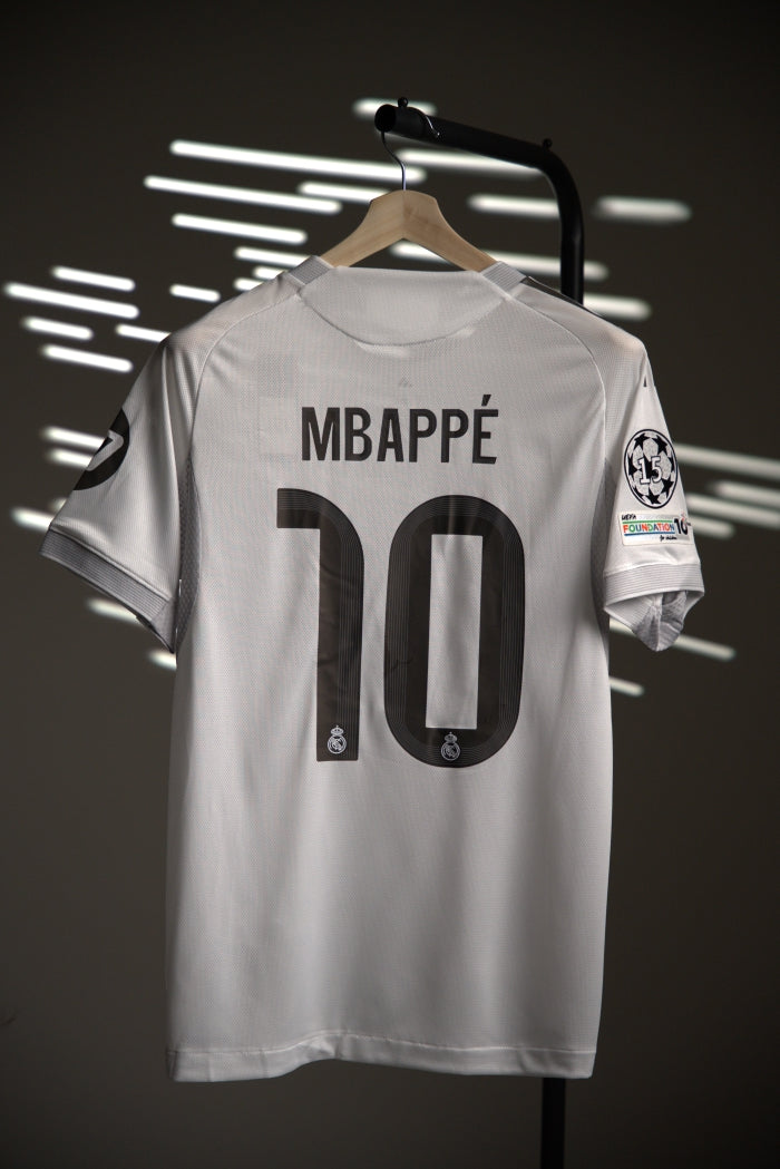 Real madrid 25/26 - home player version (mbappe)