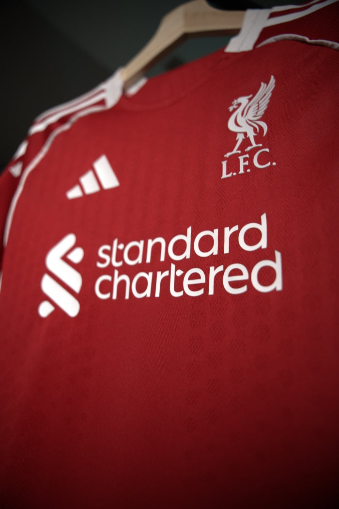 Liverpool  25/26 - home player version (salah )