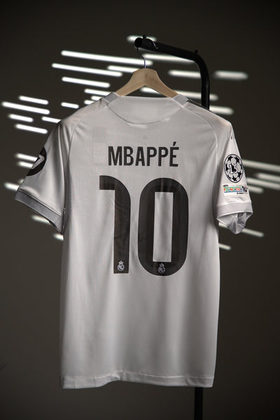 Real madrid  25/26 - home player version (mbappe)